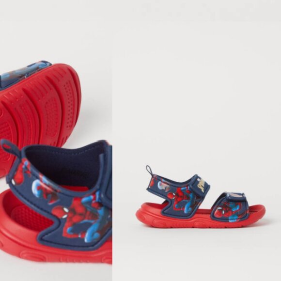 H&M l Marvel Boy's Spiderman Velcro Sandals l Size: 12C - Picture 2 of 10